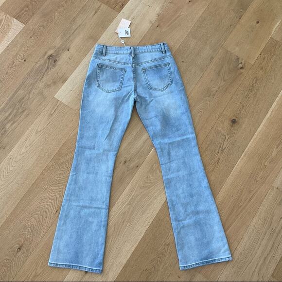 Tiger Mist - Tammie Jeans in Light Blue - Picture 5 of 7